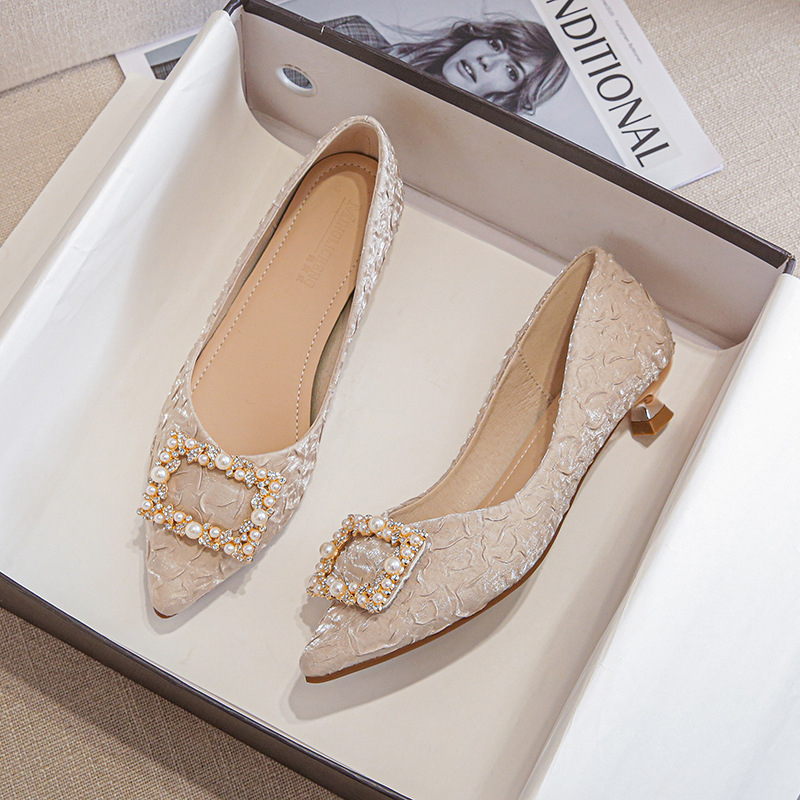 Ivoor getextureerde satijnen p - Women Shoes With Heels recensie en prijs